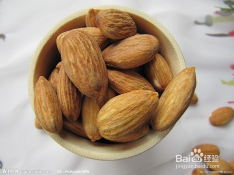 皮肤变得柔润和富有弹性，且有除皱之功效