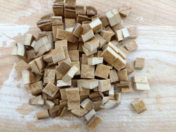 川香麻辣毛豆炒肉沫