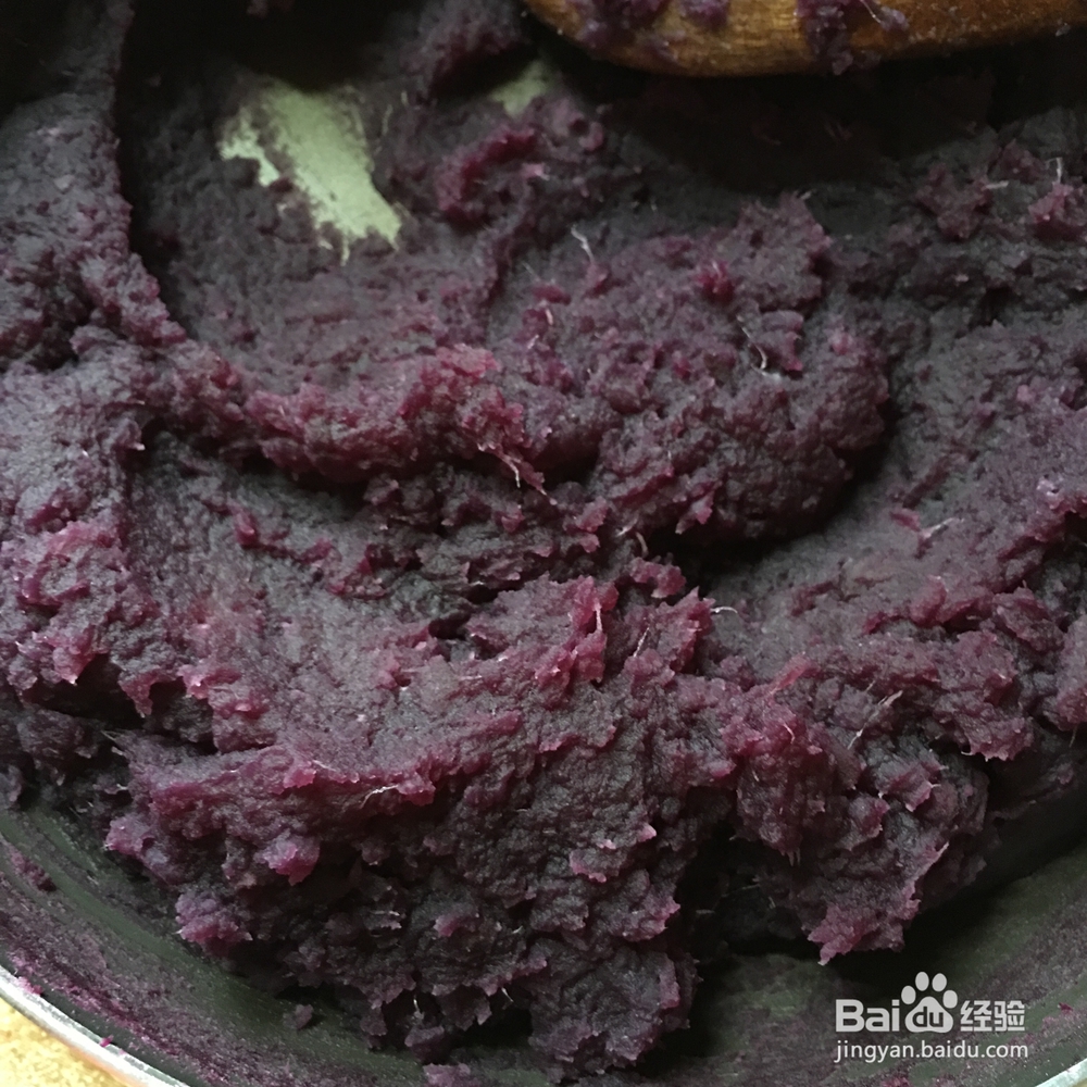 <b>制作简单中种大理石纹紫薯吐司的教程</b>