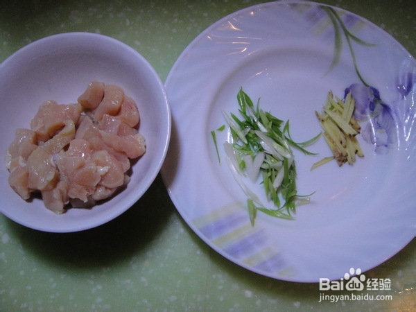 如何做酥炸鸡丁?