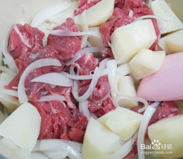 小马铃薯炖肉