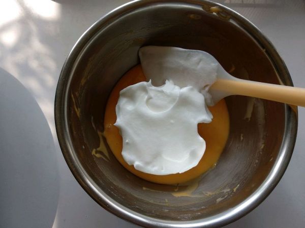 6寸处女座紫水晶鲜花蛋糕