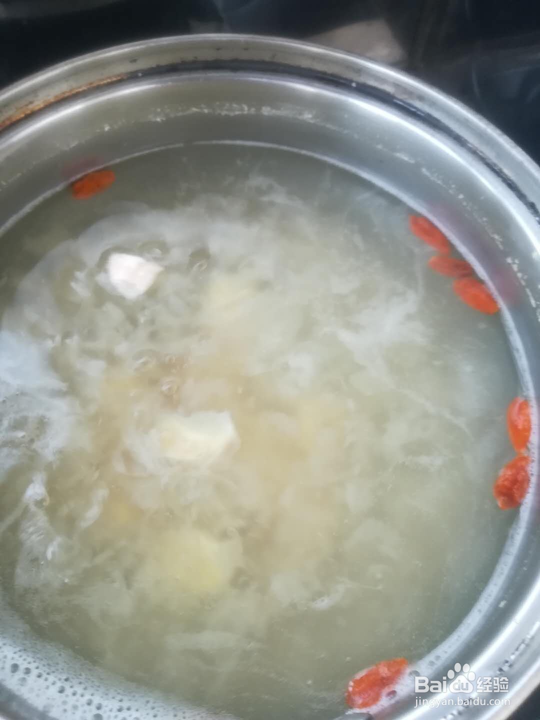 消暑银耳莲子汤