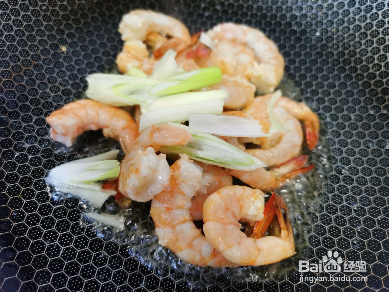 虾仁炒蛋的做法