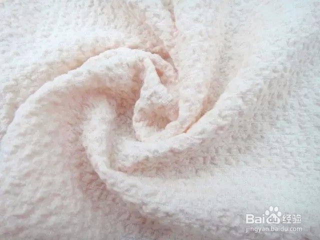衣服起皱怎么办？7个小妙招帮你抚平衣服