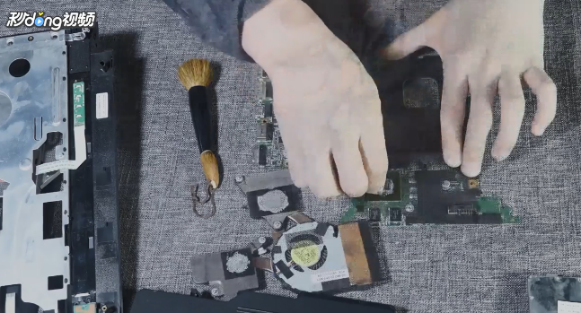 联想V470拆机教程及保养