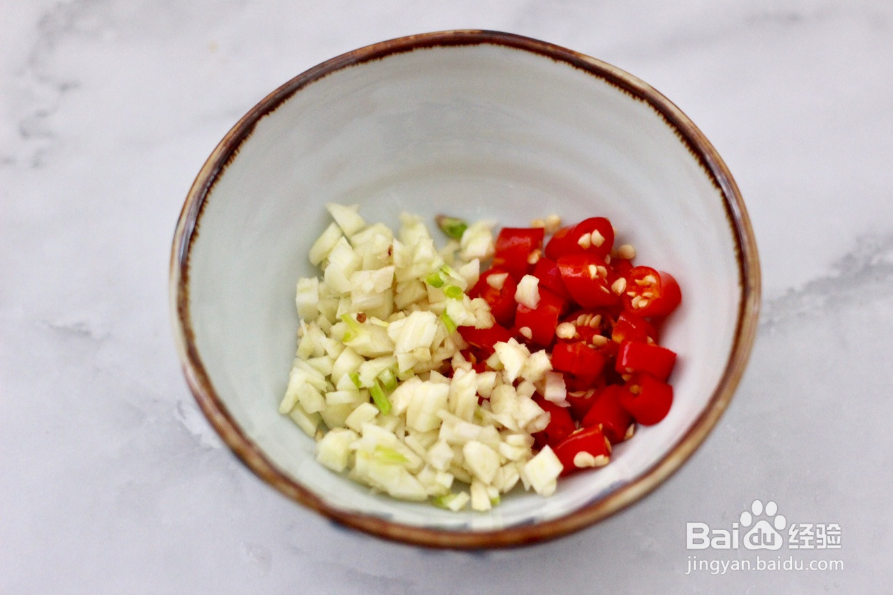 包菜虾皮菜团子的做法