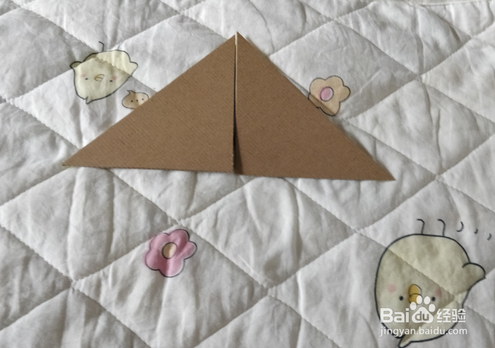 用七巧板怎么拼一只飞在空中的风筝呢？