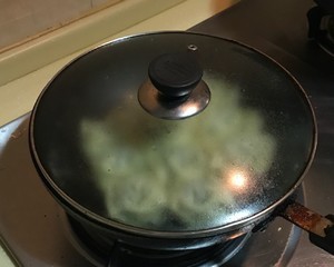 水煎（生煎）馄饨怎么做？