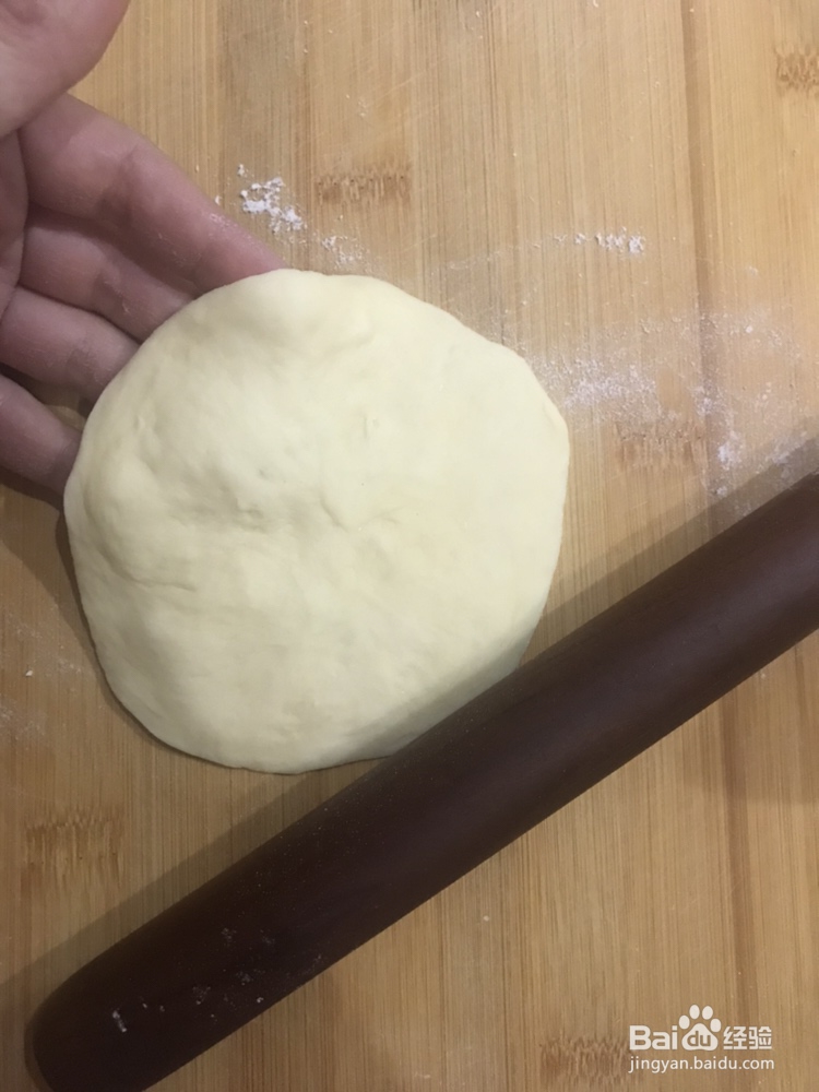 西点豆沙软面包的做法