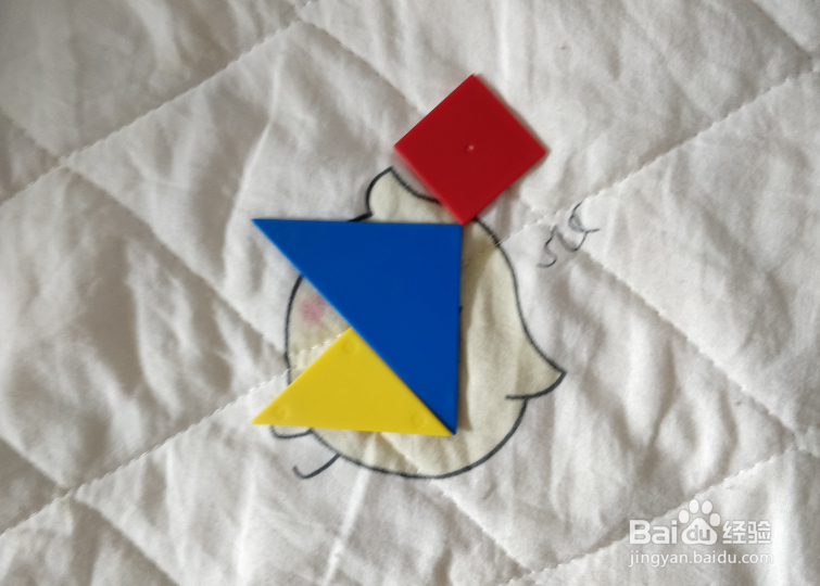 用七巧板智力拼图怎么拼一个赶忙跑出去的人？