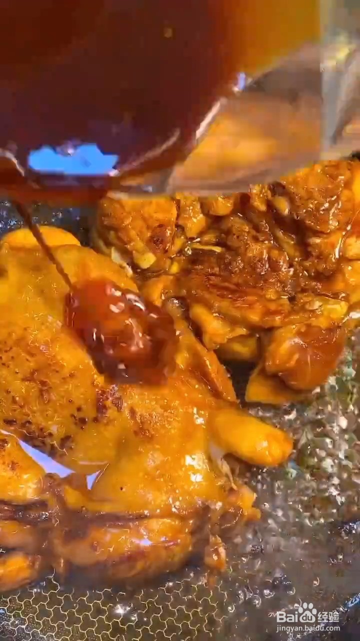 如何在家制作超级好吃下饭的酱香鸡腿肉