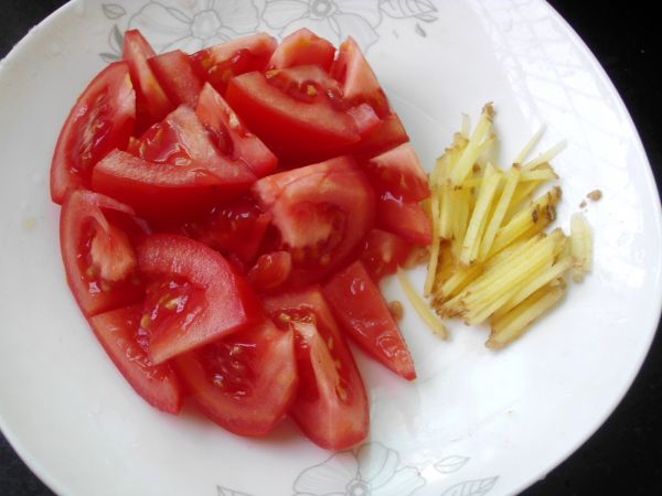 番茄姜丝鱼丸汤