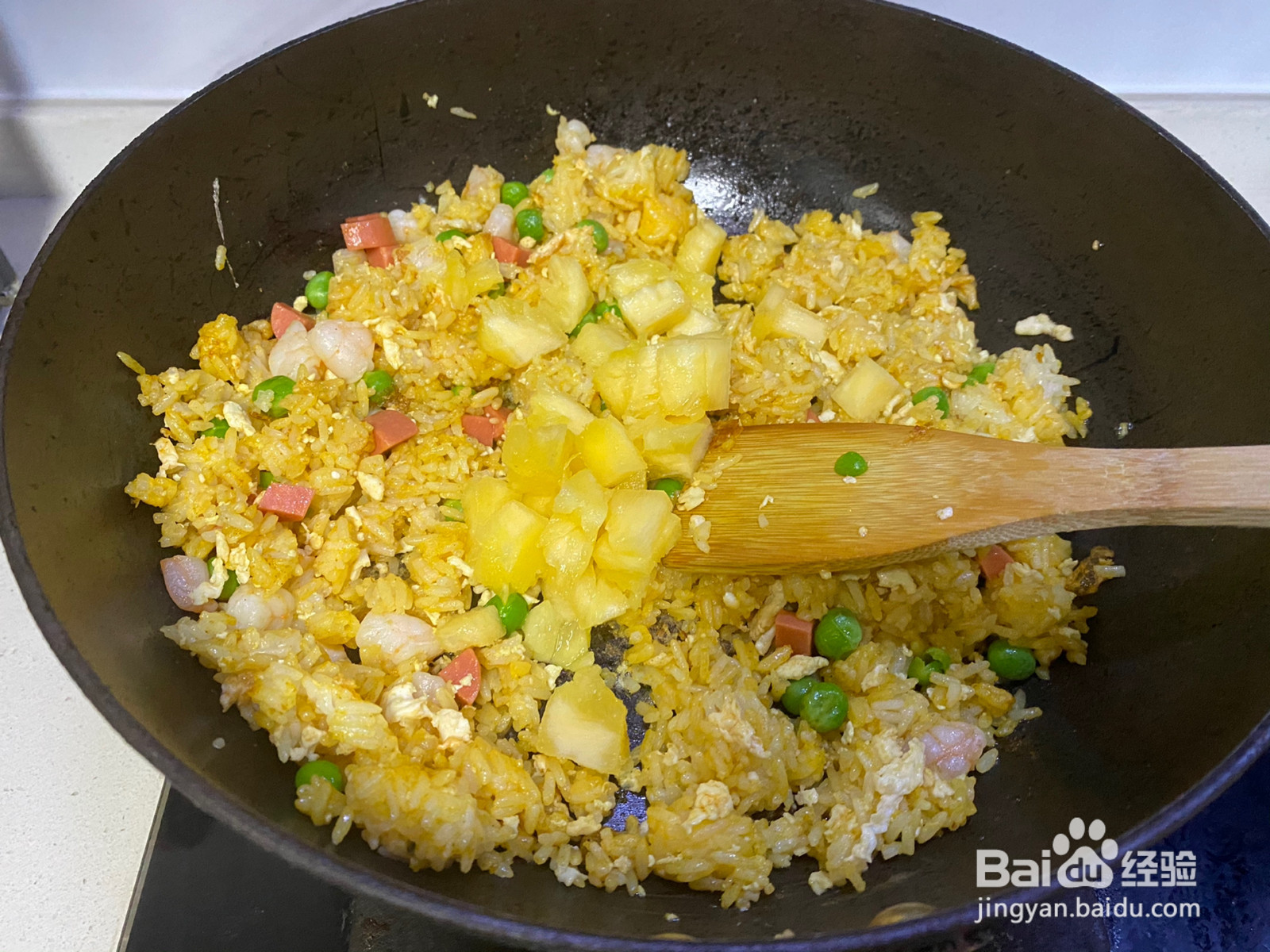 泰式菠萝炒饭东南亚风味的做法