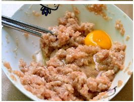 川味小吃红油抄手