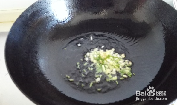 荸荠炒双椒肉末简单做法