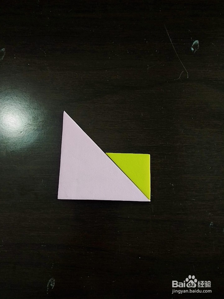 怎样用七巧板一个做仰泳示范动作的教练