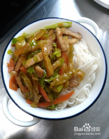 榨菜肉丝面的做法