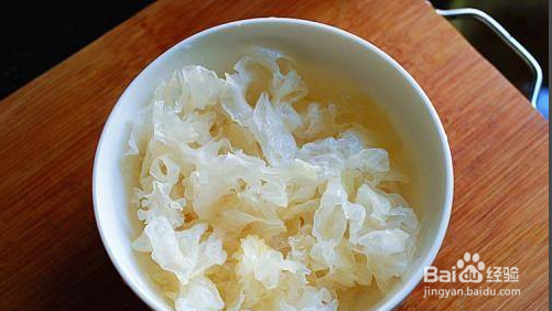 银耳木瓜汤的做法