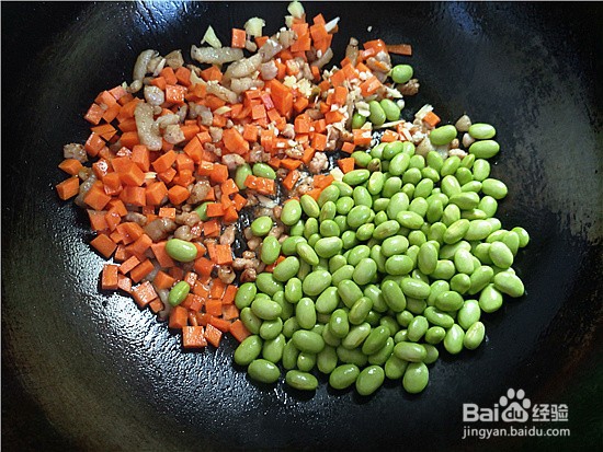 美味胡萝卜毛豆炒肉丁
