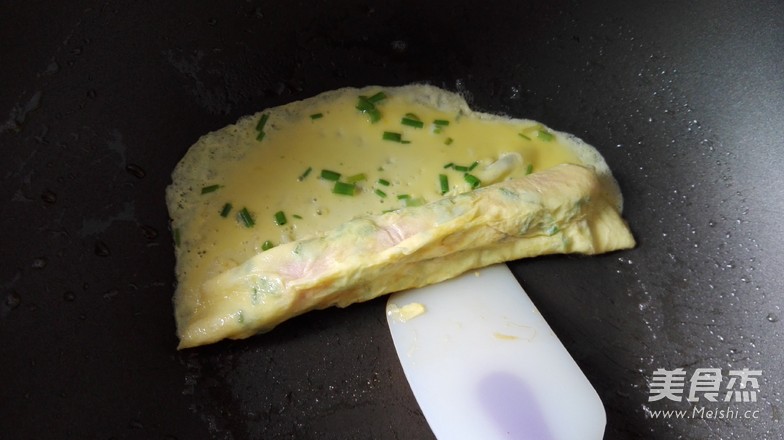 香葱蛋包肠的做法