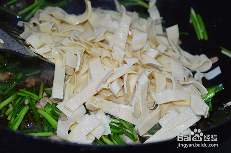 怎么做干豆腐炒韭菜