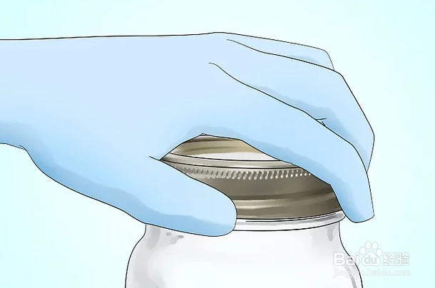 如何打开难以拧开的瓶盖？