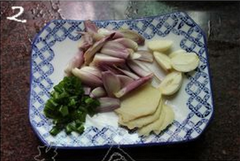 蜜汁红葱头焗排骨