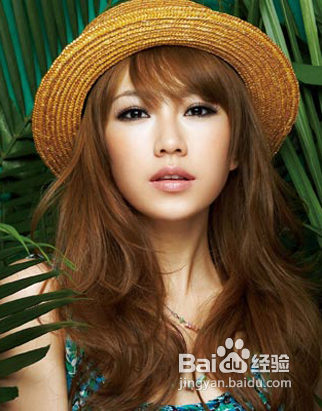 日系美妆中使用腮红的技巧