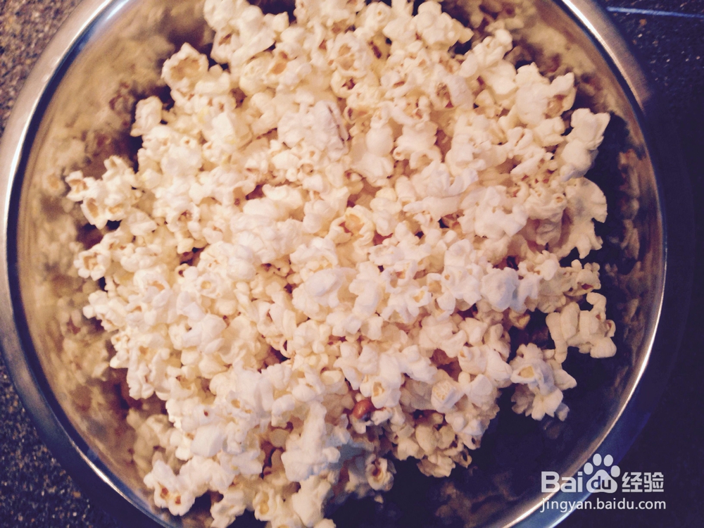 看完就会的白巧克力爆米花