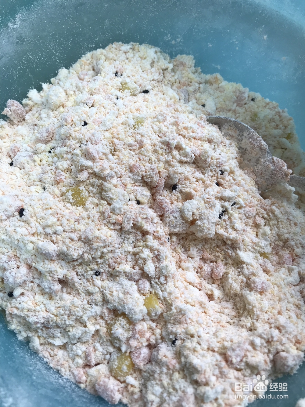 做出入味的红薯玉米芝麻饼