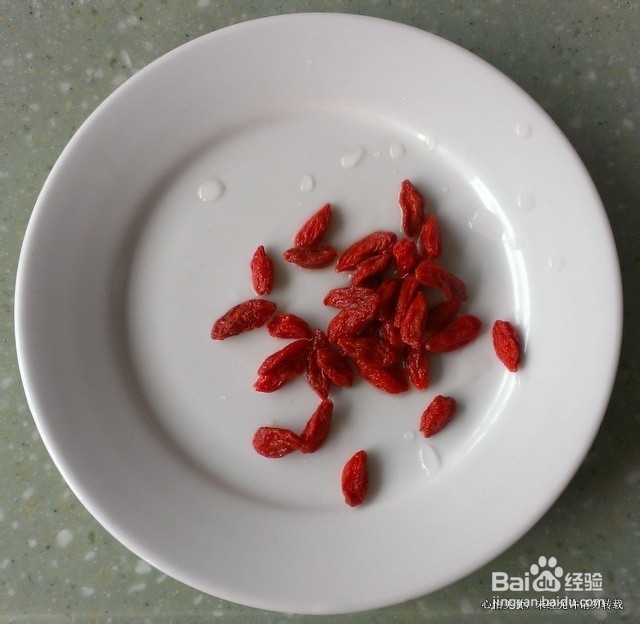 补充能量的虫草花猪骨汤