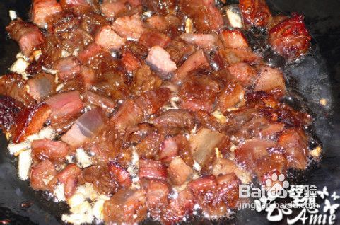 腊肉焖什锦的做法