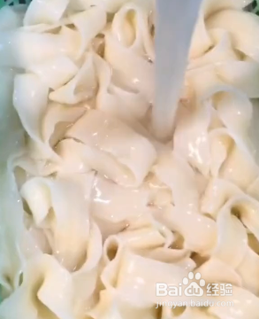 如何做家庭版油泼面