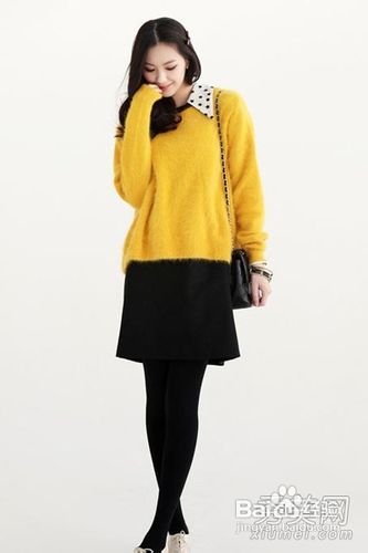 厚毛衣如何搭配短裙才能养眼又小清新