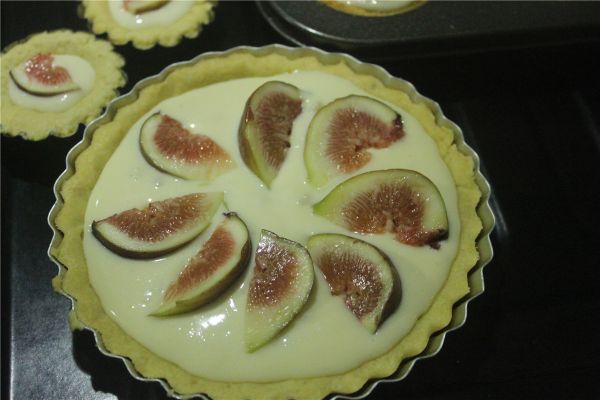 酸奶奶酪无花果挞