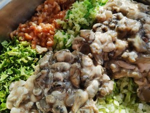 海蛎子萝卜丝猪肉饺子的做法