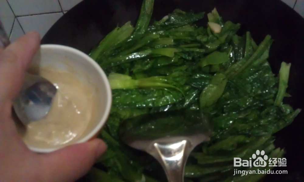 素食家常菜--腐乳炒油麦