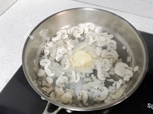 奶油口菇虾仁意面