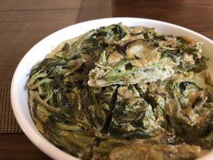 养生食补香椿比蛋多的香椿煎蛋的做法
