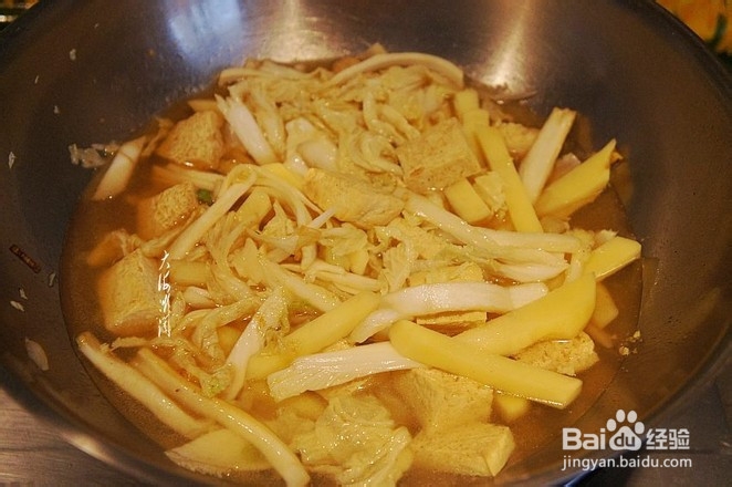 白菜炖冻豆腐