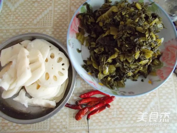【我的食堂菜】炝炒酸菜脆藕片