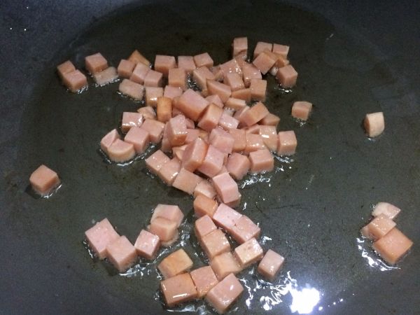 火腿玉米毛豆杂炒