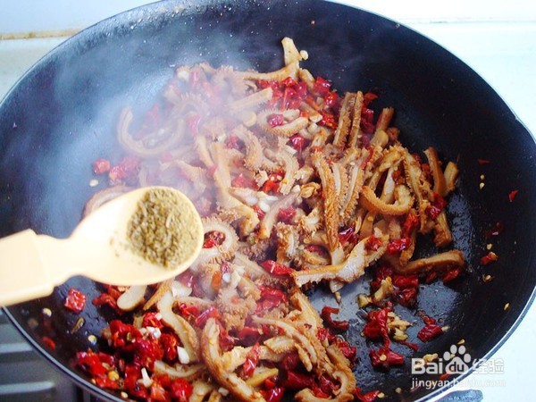 辣皮子滚牛肚的做法