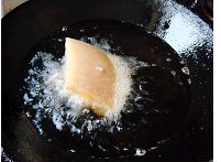 肥而不腻，入口即化的腐乳扣肉