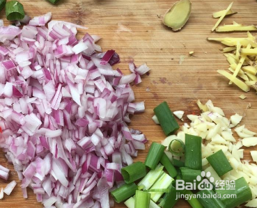 铁板蝶鱼尾做法