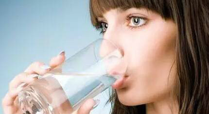 女人想保持好的气色,一定要做好这8件事!