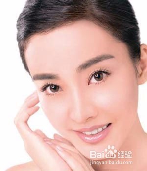 化妆技巧第1期：夏季怎样化妆才能防T区脱妆？