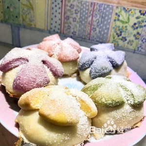 椰蓉五彩风车椰浆豆沙面包的做法