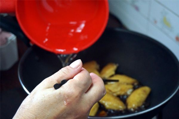 喼汁酸甜酱鸡翅